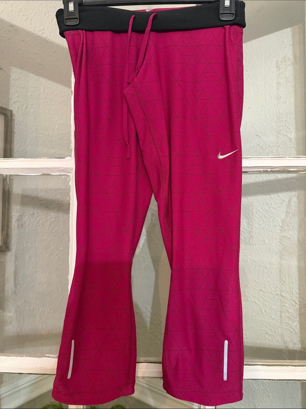Nike Women’s’ Fold-Over Pink Pattern Cropped Leggings